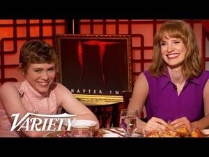 Jessica Chastain Porn Star - Jessica Chastain & Sophia Lillis Swam In Fake Blood for 'It: Chapter Two' -  YouTube