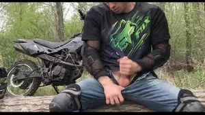 biker sex - Porno gay outdoor biker fuck - Videos populares | Gay.Bingo