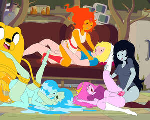 Adventure Time Strapon Porn - Princess Bubblegum and her friends banging