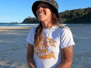 amateur hawaii naked beach pic - Nude Swimmers Rescued by Shredding Aussie Surfers in Riptide - Surfer