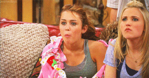 Hannah Montana Porn Animated Gif - 10 Hannah Montana Reactions To Miley Cyrus' Naked Antics | YourTango
