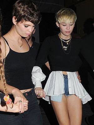Disney Lesbian Porn Miley Cyrus - Miley Cyrus and Pixie Geldof hit the town with unique styles