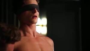 Blind Fold Gay Porn - Gay guy has his face covered in blindfolds - Gayfuror.com