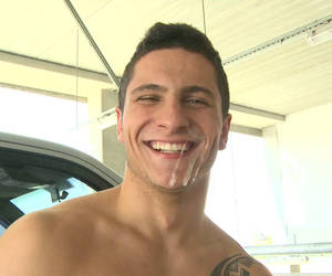 Crazy Gay Porn Facial - I love getting cum all over my face