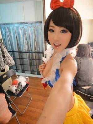 asian costume - Asian Snow White // funny pictures - funny photos - funny images - funny  pics