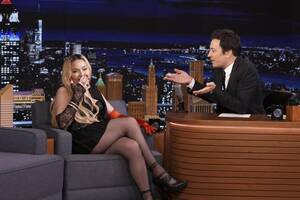 Jimmy Fallon Porn - Madonna makes Jimmy Fallon very nervous on 'Tonight Show' - Los Angeles  Times