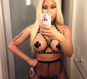 Minaj - Nicki Minaj, Porn Selfie on Instagram - http://thepornstarsblog.com/nicki- minaj-porn-selfie-on-instagram/