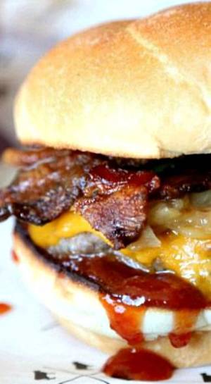 Burger Shop Porn - Candied Bacon Maple Cheddar Burger