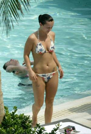 Christina Ricci Lookalike Porn - Smoothest, juiciest, sexiest tummy ever. Christina deserves an Oscar for  her gorgeous curvy