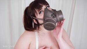 Girl Putting Gas Mask Porn - Preview of Girlfriend Surprised with Respirator Face Mask - Pornhub.com