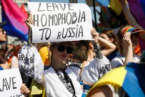 Gay Sleep Assault Porn - Ukraine war: Russian soldiers accused of anti-gay attacks | openDemocracy