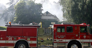 Fire Truck - LA firefighters lent fire trucks for porn shoots - CBS News