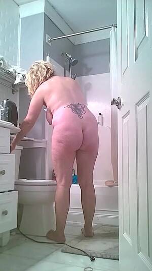 housewife nude voyeur - I FOUND ONE!! Blonde Wife Naked Shitting Voyeur - ThisVid.com