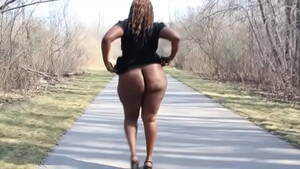 fat black girls walking - choclitxxx Walking - XVIDEOS.COM