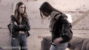 Funny Lesbian Kiss - Girls kissing and have lesbian fun - XNXX.COM