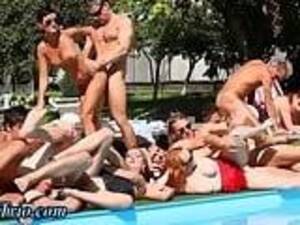 bisexual pool orgies - Bisexual Poolside Orgy : XXXBunker.com Porn Tube