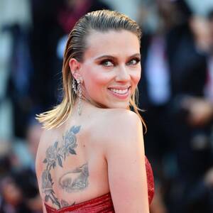 Big Ass Porn Scarlett Johansson - Scarlett Johansson says she was 'hypersexualised' as a teenager in  Hollywood | The Independent | The Independent