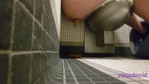 interracial 3d bathroom floor - Sexy man shows it all: Public Restroom Floorâ€¦ ThisVid.com