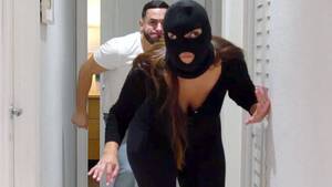 Fucked By Robber Porn - Robber Bella Rolland was caught and fucked by Peter Green - Porn Movies -  3Movs