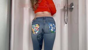 Jeans Poop Porn - Blonde takes a big nasty shit in her jeans - ThisVid.com