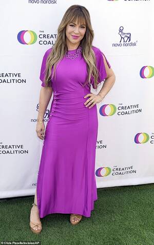 alyssa milano nude transvestite - Alyssa Milano looks fabulous at 50 as she showcases new hairdo with bangs  at star-studded Creative Coalition Humanitarian Awards Benefit | Daily Mail  Online
