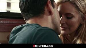 fucking neighbours mom - Watch Desesperate Mom Fuck the Neighbour - Milf, Wife, Cougar Porn -  SpankBang