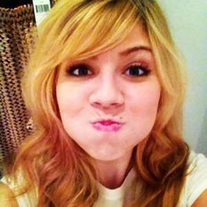 Jennette Mccurdy Porn Captions Anal - Jennette McCurdy Proves it's Not Just Disney Stars Who Mess Up