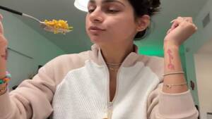 Amanda Cerny Fucked Hardcore - Mia Khalifa, Amanda Cerny, Rupi Kaur, Jagmeet Singh poke fun at  anti-farmers trolls - BusinessToday