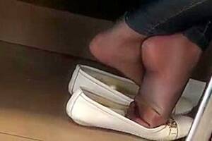 candid pantyhose feet - Candid Nylon Feet , flats shoeplay, full Stockings porn video (Jun 25, 2016)