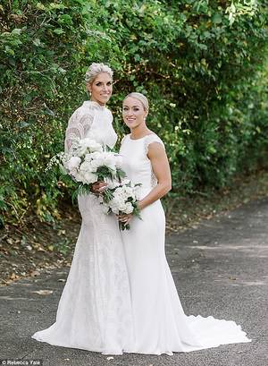 Elena Delle Donne Fucked In Pussy - WNBA player Elena Delle Donne tied the knot to longtime girlfriend Amanda  Clifton in a gorgeous gardenesque castle ceremony.