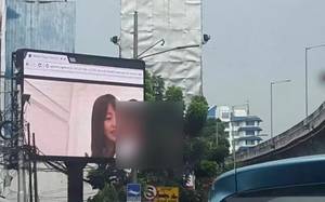 Japanese Window - Passersby shocked by jumbotron showing Japanese porn in South Jakarta
