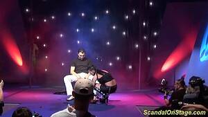 anal fisting on stage - fisting on sex stage - XVIDEOS.COM