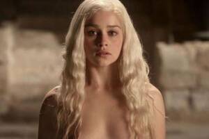 emilia clarke - Emilia Clarke says she was in tears before Game of Thrones nude scenes -  Lincolnshire Live