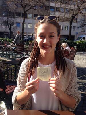 Jessica Alba Blowjobs Porn - Classic white girl yoga teacher, have no mercy : r/RoastMe