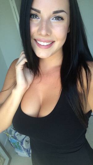 black haired beauty - black haired beauty Porn Pic - EPORNER