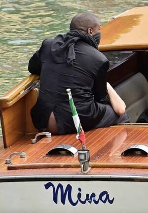 kim k blowjob video - Wife of 'sicko' Kanye West allegedly performs oral sex on him on water taxi  in Venice, both banned for life by boat rental company - Dimsum Daily