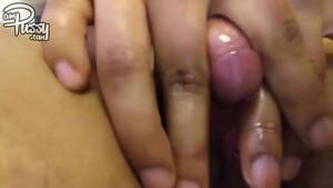 ebony clit close up - Ebony girl is rubbing her large clitoris - XVIDEOS.COM