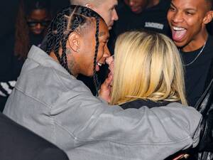 Avril Lavigne Sex Porn - Avril Lavigne kisses Tyga weeks after split from Mod Sun | Toronto Sun