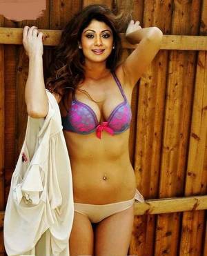 non nude fakes bollywood - Pictures Tabu Nude backside showing ass and under wear removing | Nude  Bollywood Fake Actress Pics - Pesquisa Google
