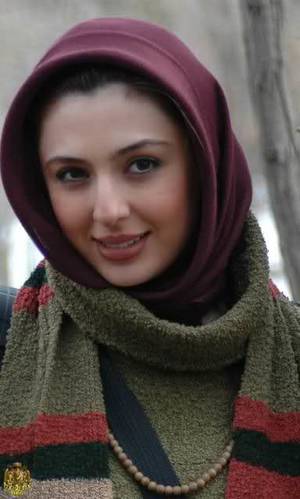 Iranian Muslim Hijab - Gorgeous Iranian woman! #hijab #hijabi #style #fashion