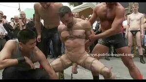 Kinky Gay Sex - Kinky gay boy in ropes kneels down - XVIDEOS.COM