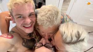 Bisexual Couples Swap Partners - Owiaks - Bisexual Foursome with full partners swap - ManyVids