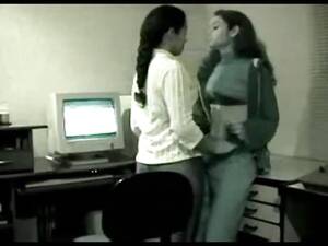 lesbian office girls - Office girls lesbian action - Pornjam.com