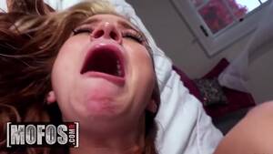First Time Anal While Crying - Screaming bloody murder during her first anal sesh - 18Tube.sex