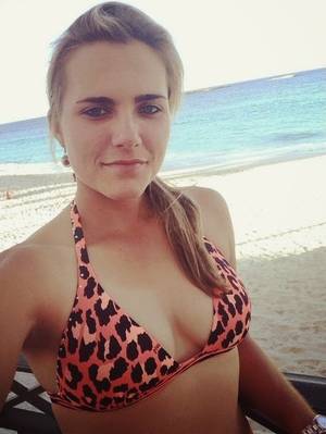Lexi Thompson Naked Pussy - Like Lexi Thompson. Below are three bikini photos that Lexi took while she  was in the islands for the 2014 Pure Silk Bahamas LPGA Classic.
