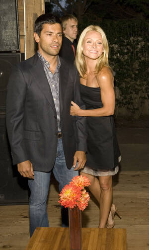 kelly ripa anal sex - Kelly Ripa: I passed out having sex with Mark Consuelos