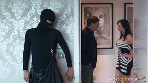 Burglar And Woman Porn - Danny D, Jasmine James in \