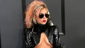 lady gaga tits videos - Lady Gaga Underboob Trend on Red Carpet