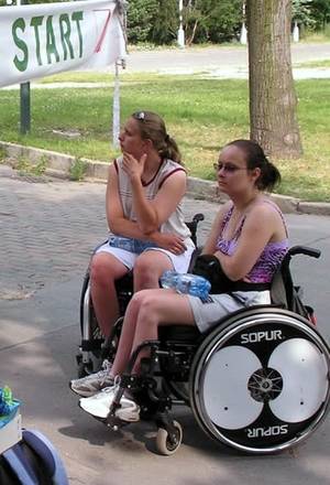 Daniella Rush Piss Porn - Matured busty scissor pee