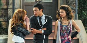 Disney Shake It Up Porn - Zendaya refused to have her first kiss on camera while shooting the Disney  show 'Shake It Up' : r/television